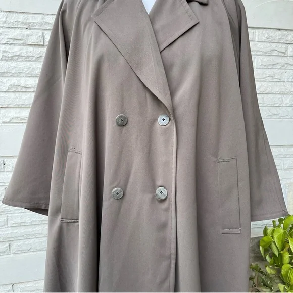 Korean Greyish Trench Coat - Picture 3 of 4